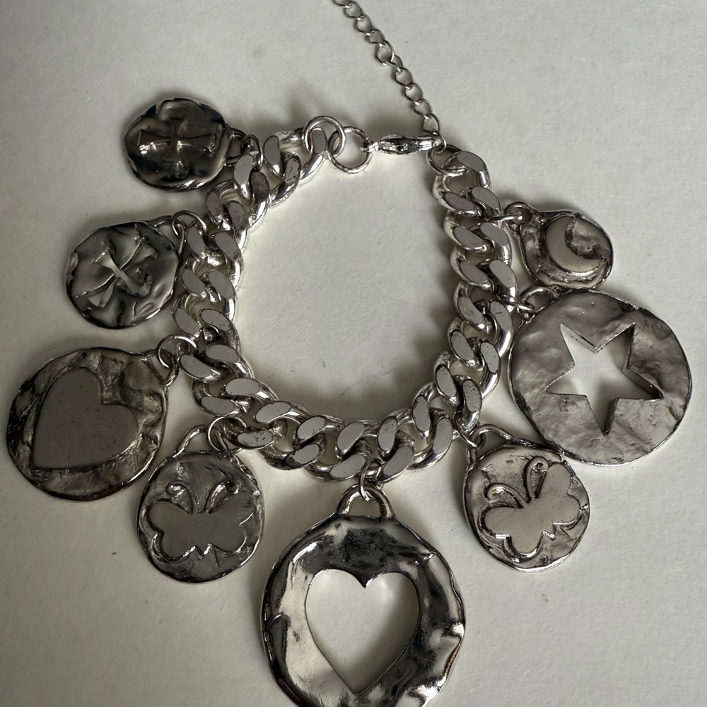 Silver Charm Bracelet w 8 charms